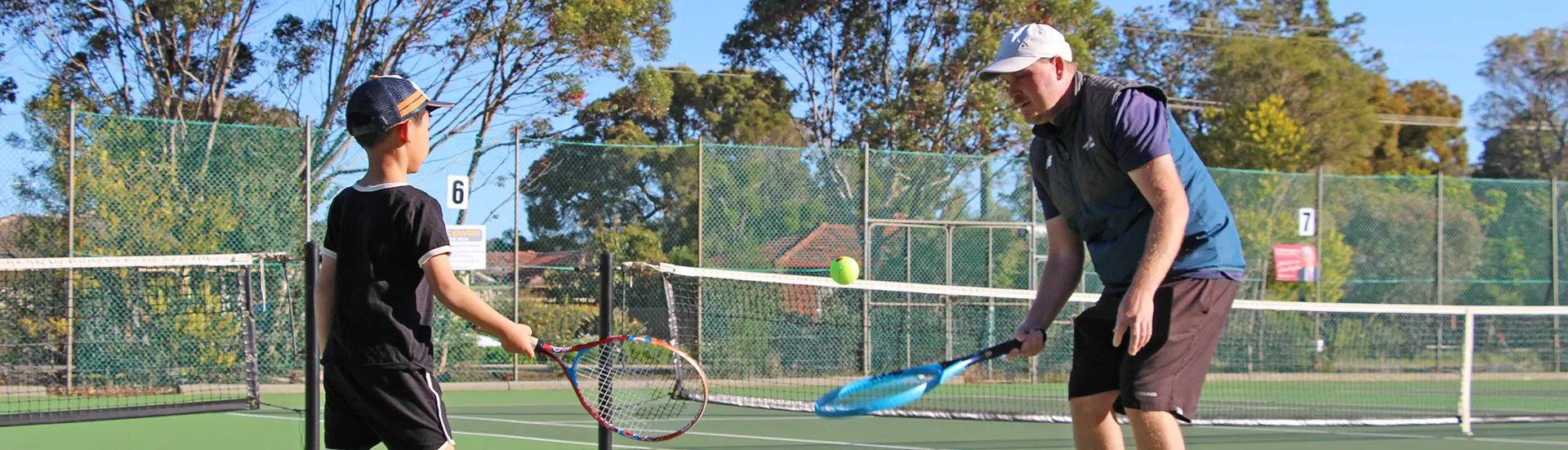 Shaun Moore coaching a Hot Shots lesson